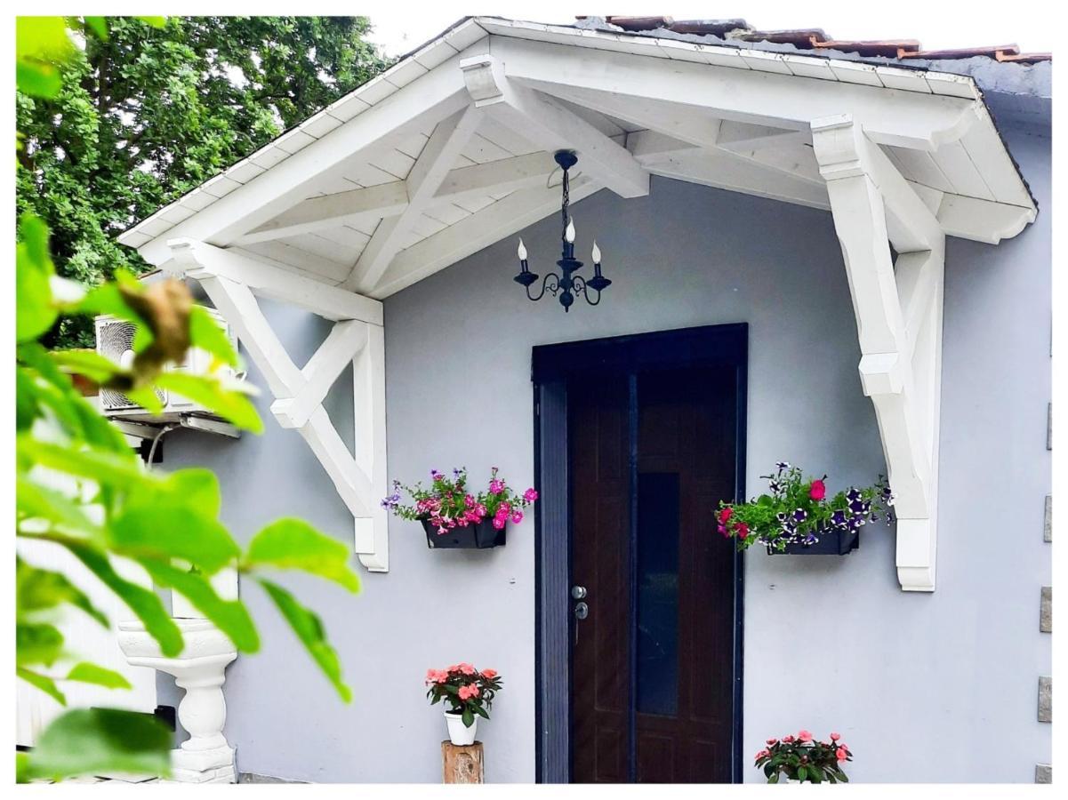 Bed and Breakfast La Casina Trecasali Exterior foto
